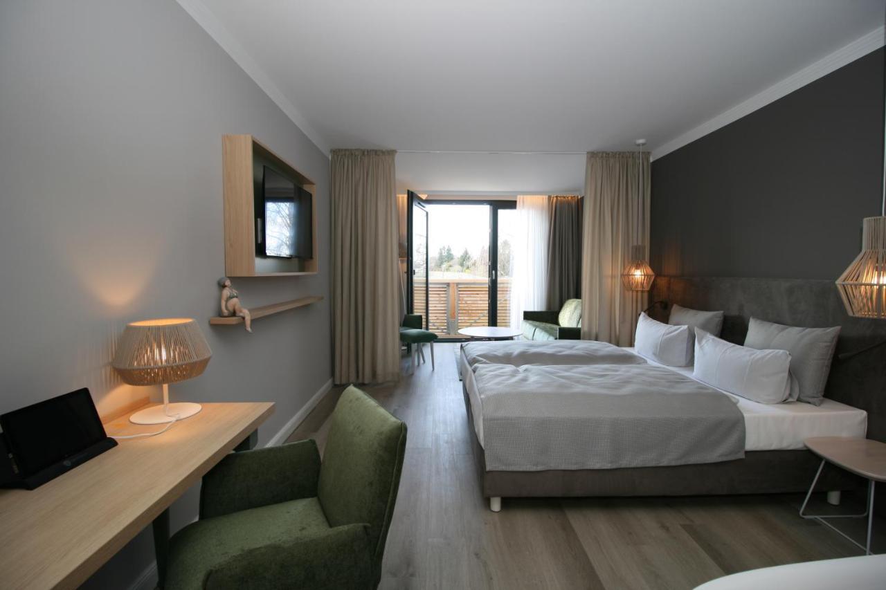 Landhotel Rittmeister & Kraeuter-Spa Adults Only Rostock Exterior foto
