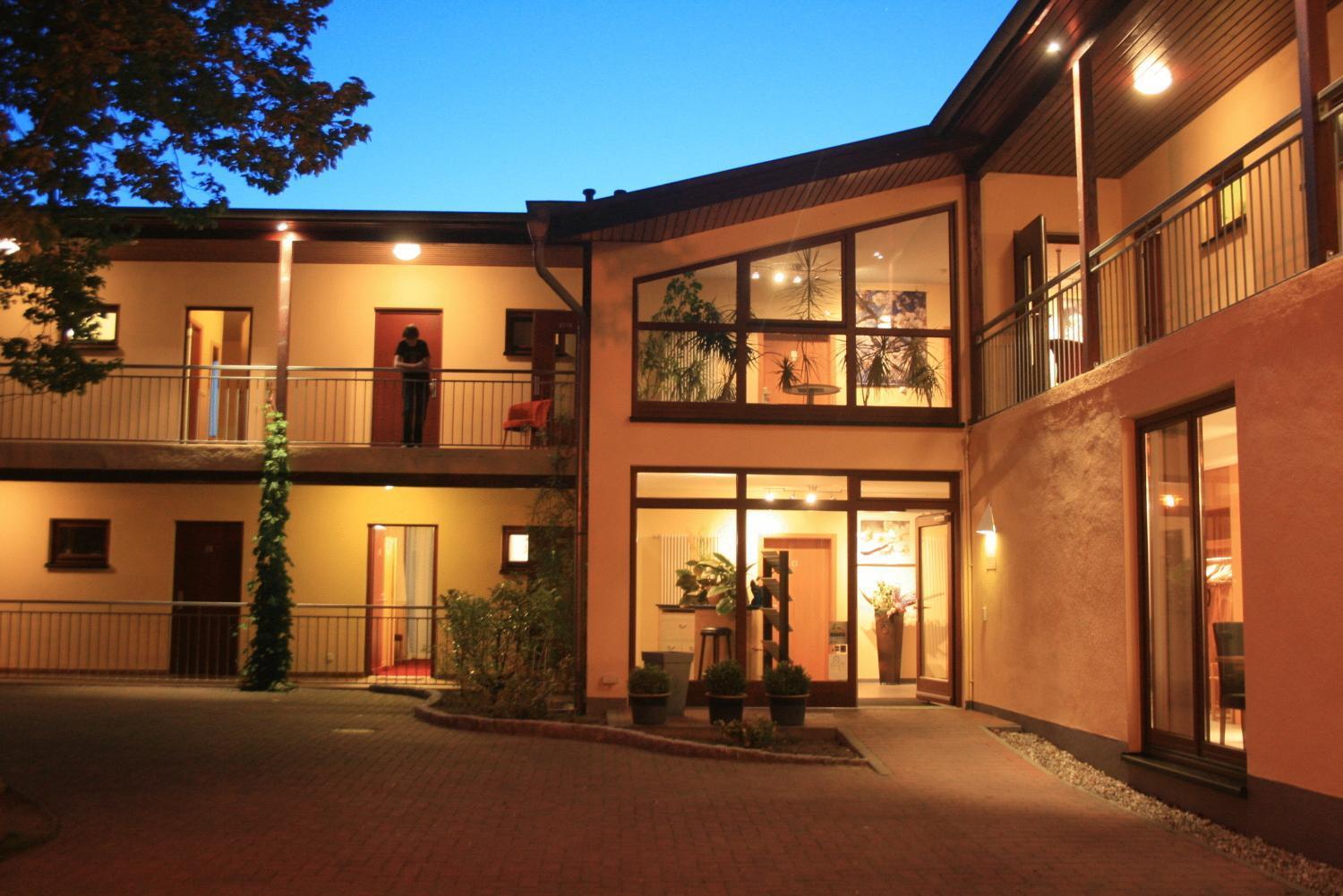 Landhotel Rittmeister & Kraeuter-Spa Adults Only Rostock Exterior foto